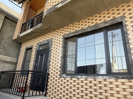 Əhmədlidə 4 otaqlı həyət evi satılır, 130 m², 245 000 AZN, şəkil 2 / 12