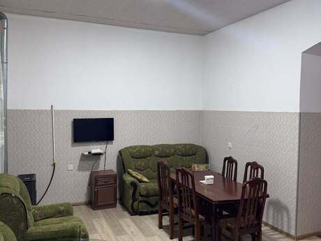 28 Mayda 1 otaqlı köhnə tikili mənzil kirayə verilir, 40 m², 500 AZN/ay, şəkil 3 / 11