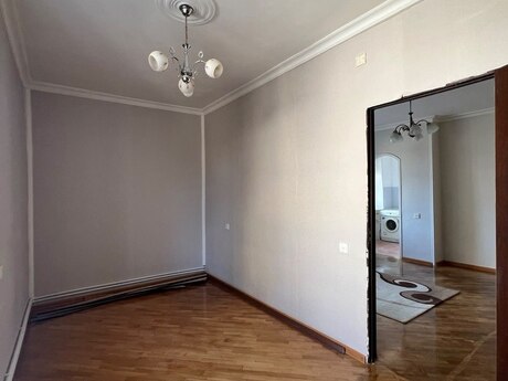 Elmlər Akademiyasında 2 otaqlı köhnə tikili mənzil satılır, 53 m², 180 000 AZN, şəkil 4 / 11