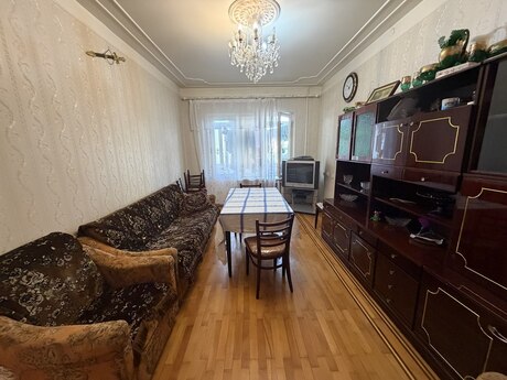 Nəsimidə 3 otaqlı köhnə tikili mənzil satılır, 110 m², 210 000 AZN, şəkil 3 / 12