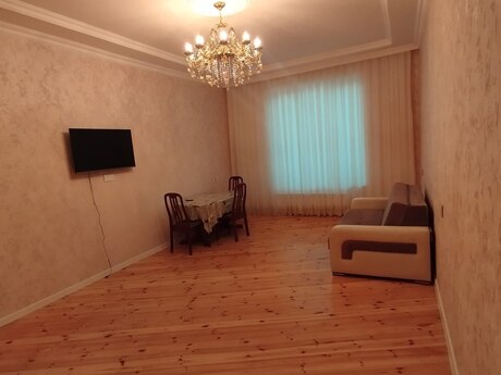 Sulutəpədə 6 otaqlı həyət evi kirayə verilir, 250 m², 770 AZN/ay, şəkil 5 / 12