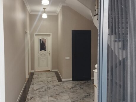 Sulutəpədə 6 otaqlı həyət evi kirayə verilir, 250 m², 770 AZN/ay, şəkil 3 / 12