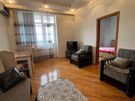 İnşaatçılarda 3 otaqlı yeni tikili mənzil kirayə verilir, 60 m², 699 AZN/ay, şəkil 2 / 9