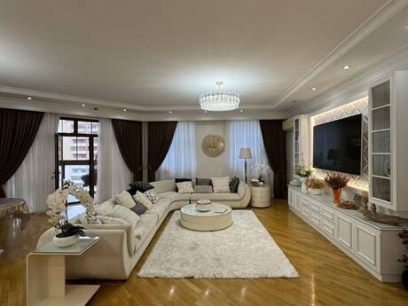 5-room new-build apartment for sale in Elmlər Akademiyası, 272 m², 800 000 AZN, photo 4 / 12