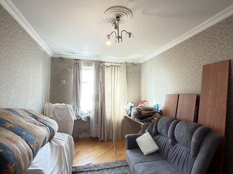 Əhmədlidə 4 otaqlı köhnə tikili mənzil satılır, 110 m², 242 000 AZN, şəkil 2 / 10
