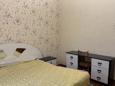 Elmlər Akademiyasında 3 otaqlı köhnə tikili mənzil kirayə verilir, 80 m², 800 AZN/ay, şəkil 5 / 11
