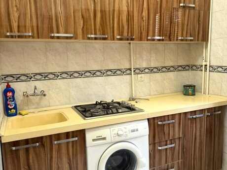 Elmlər Akademiyasında 3 otaqlı köhnə tikili mənzil kirayə verilir, 80 m², 800 AZN/ay, şəkil 4 / 11