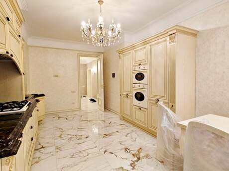 Elan №6551995 - Bakı, 28 May m., 4 otaqlı, 236 m², 5/22 mərtəbə