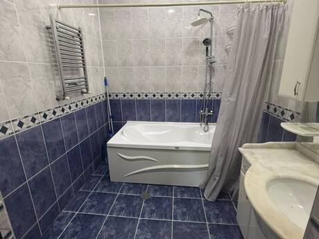 8 Noyabrda 4 otaqlı yeni tikili mənzil kirayə verilir, 170 m², 1 100 AZN/ay, şəkil 3 / 12