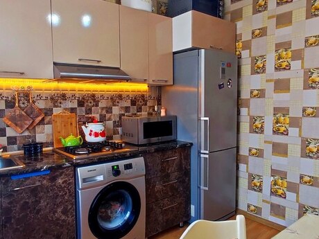 4 rooms · 90 m², Binə
