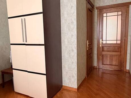 Сдаётся 4-комнатная квартира в новостройке, Memar Əcəmi, 180 м², 899 AZN/мес, фото 5 / 12