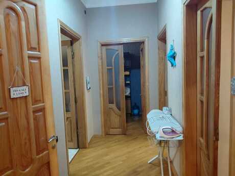Sahildə 5 otaqlı köhnə tikili mənzil satılır, 140 m², 550 000 AZN, şəkil 4 / 12