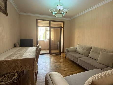 Продаётся 3-комнатная квартира в старом фонде, Həzi Aslanov, 65 м², 155 000 AZN, фото 2 / 12