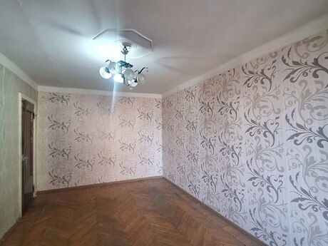 İnşaatçılarda 1 otaqlı köhnə tikili mənzil satılır, 33 m², 129 000 AZN, şəkil 5 / 12