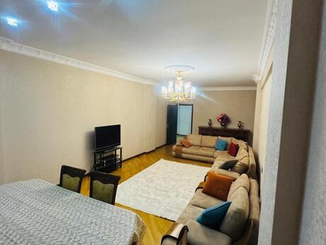 Səbaildə 3 otaqlı yeni tikili mənzil kirayə verilir, 135 m², 1 200 AZN/ay, şəkil 4 / 12
