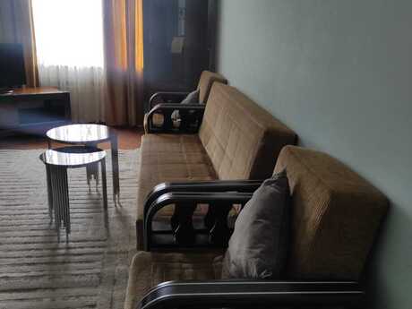 3 otaq · 100 m² · 4/17 mərtəbə, Memar Əcəmi