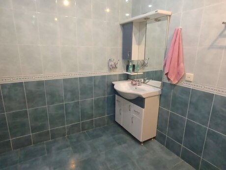 Nəsimidə 3 otaqlı yeni tikili mənzil kirayə verilir, 120 m², 175 AZN/ay, şəkil 2 / 7
