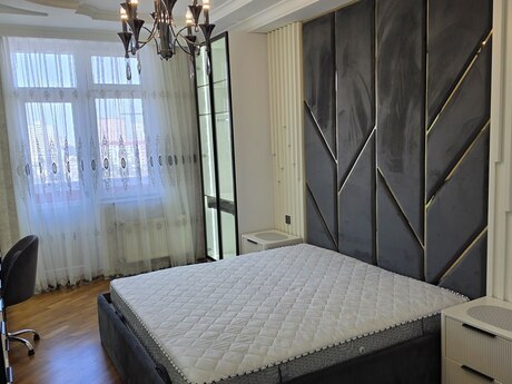 Сдаётся 3-комнатная квартира в новостройке, Azadlıq Prospekti, 150 м², 1 300 AZN/мес, фото 4 / 12