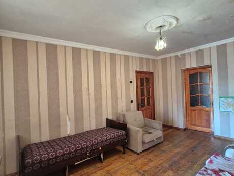 İnşaatçılarda 2 otaqlı köhnə tikili mənzil satılır, 45 m², 138 000 AZN, şəkil 2 / 12
