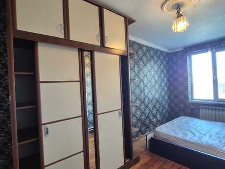 İnşaatçılarda 2 otaqlı köhnə tikili mənzil satılır, 45 m², 138 000 AZN, şəkil 3 / 12