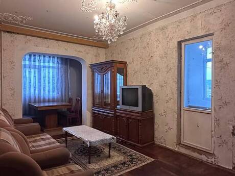 Сдаётся 2-комнатная квартира в старом фонде, Nəsimi, 70 м², 500 AZN/мес, фото 2 / 7