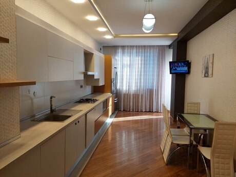 Nərimanovda 3 otaqlı yeni tikili mənzil kirayə verilir, 169 m², 1 450 AZN/ay, şəkil 5 / 12