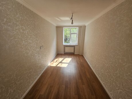 Elmlər Akademiyasında 3 otaqlı köhnə tikili mənzil satılır, 60 m², 267 000 AZN, şəkil 2 / 12