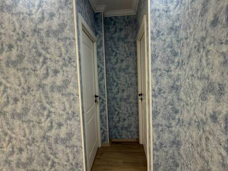 Qara Qarayevdə 3 otaqlı köhnə tikili mənzil satılır, 50 m², 147 000 AZN, şəkil 5 / 9