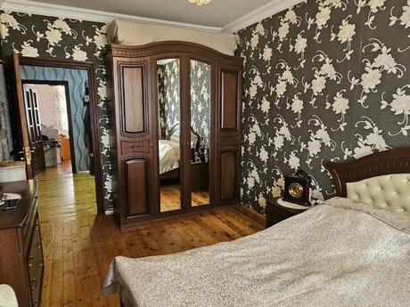 Yeni Günəşlidə 3 otaqlı köhnə tikili mənzil satılır, 80 m², 145 000 AZN, şəkil 5 / 12