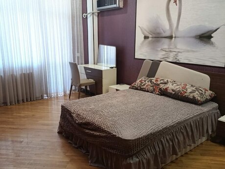 Сдаётся 3-комнатная квартира в новостройке, Həzi Aslanov, 130 м², 800 AZN/мес, фото 4 / 10