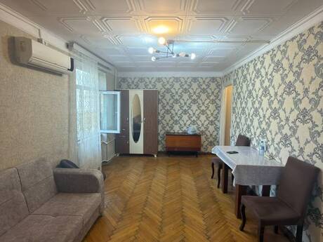 Şah İsmayıl Xətaidə 2 otaqlı köhnə tikili mənzil kirayə verilir, 50 m², 600 AZN/ay, şəkil 4 / 8