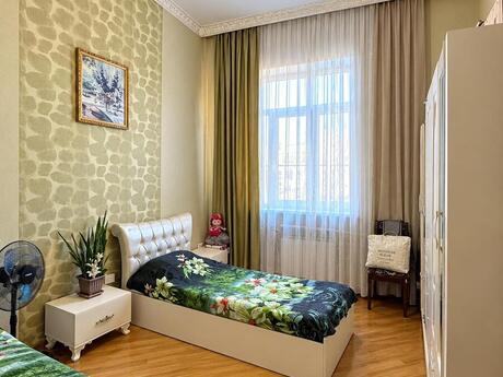 28 Mayda 3 otaqlı köhnə tikili mənzil satılır, 90 m², 380 000 AZN, şəkil 4 / 7