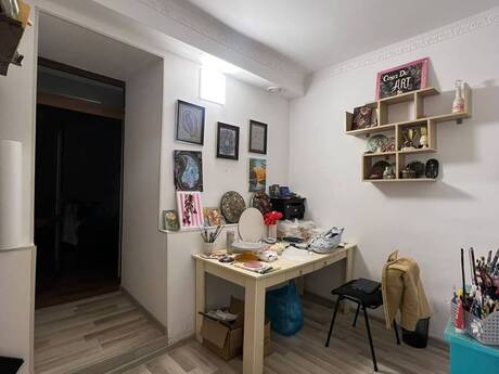 Elan №6552286 - Bakı, İçəri Şəhər m., 3 otaqlı, 80 m², 1/3 mərtəbə