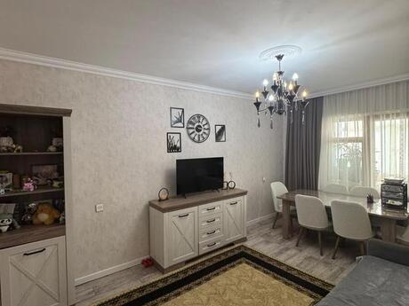 İnşaatçılarda 4 otaqlı köhnə tikili mənzil satılır, 110 m², 255 000 AZN, şəkil 2 / 12