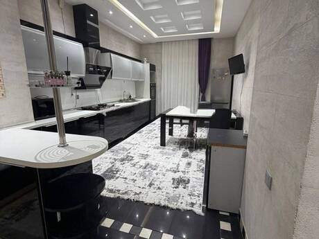 28 Mayda 5 otaqlı yeni tikili mənzil kirayə verilir, 180 m², 1 450 AZN/ay, şəkil 2 / 12
