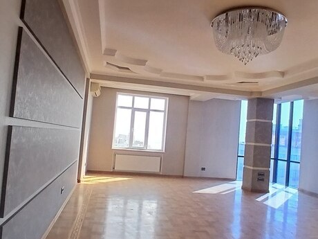 28 Mayda 4 otaqlı yeni tikili mənzil satılır, 217 m², 548 000 AZN, şəkil 3 / 12