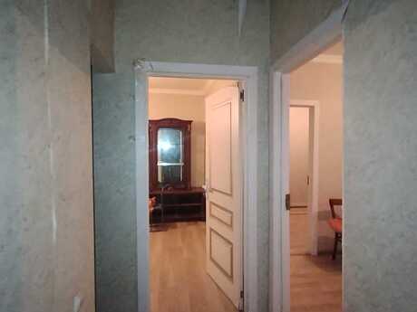 3-room old-build apartment for rent in Bakıxanov, 70 m², 450 AZN/mo, photo 2 / 9