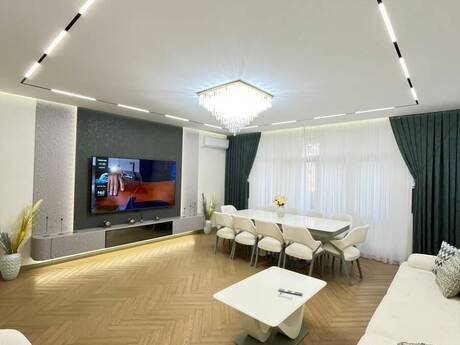 Elan №6552519 - Bakı, 28 May m., 4 otaqlı, 186 m², 9/15 mərtəbə