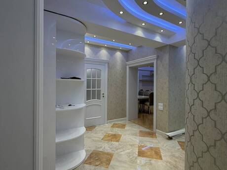 9-cu mikrorayonda 2 otaqlı yeni tikili mənzil kirayə verilir, 85 m², 1 000 AZN/ay, şəkil 3 / 9