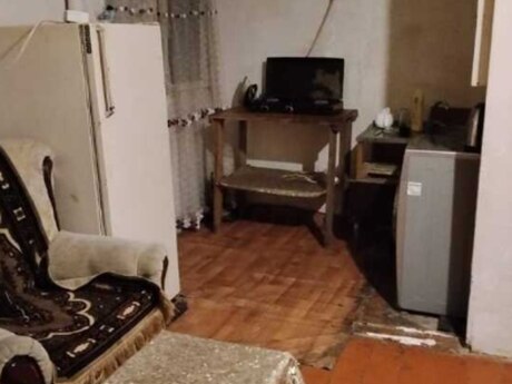 Nizamidə 1 otaqlı köhnə tikili mənzil kirayə verilir, 22 m², 360 AZN/ay, şəkil 2 / 4