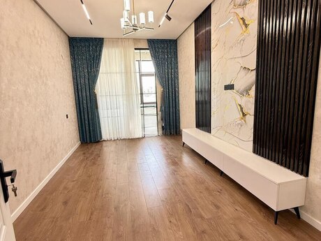 2 otaq · 70 m² · 7/15 mərtəbə, Yeni Günəşli