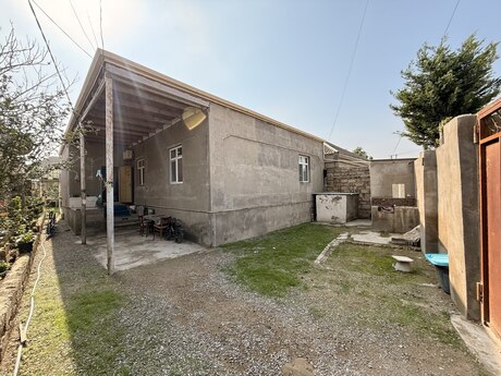 4 otaq · 130 m², Binə