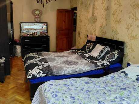 Azadlıq Prospektidə 3 otaqlı köhnə tikili mənzil satılır, 100 m², 260 000 AZN, şəkil 4 / 12