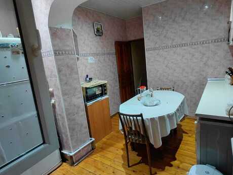 Azadlıq Prospektidə 3 otaqlı köhnə tikili mənzil satılır, 100 m², 260 000 AZN, şəkil 3 / 12