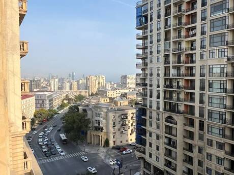 Merida Premium kompleksində 4 otaqlı yeni tikili mənzil satılır, 217 m², 950 000 AZN, şəkil 2 / 12