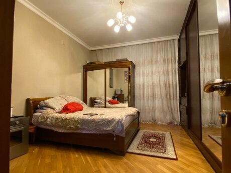 Şah İsmayıl Xətaidə 1 otaqlı köhnə tikili mənzil satılır, 38 m², 220 000 AZN, şəkil 2 / 6