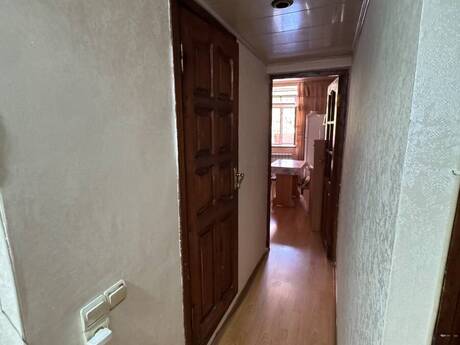 Qara Qarayevdə 2 otaqlı köhnə tikili mənzil satılır, 59 m², 187 000 AZN, şəkil 3 / 12