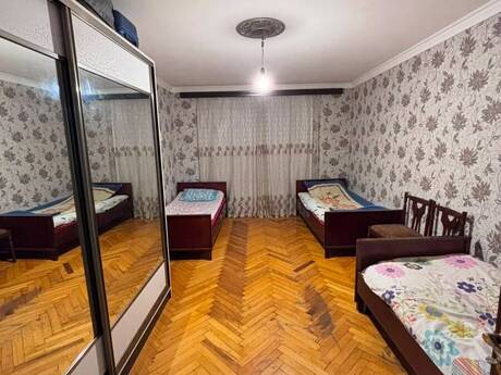 İnşaatçılarda 3 otaqlı köhnə tikili mənzil kirayə verilir, 75 m², 900 AZN/ay, şəkil 3 / 6