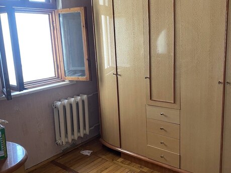 Elmlər Akademiyasında 3 otaqlı köhnə tikili mənzil satılır, 92 m², 250 000 AZN, şəkil 2 / 5