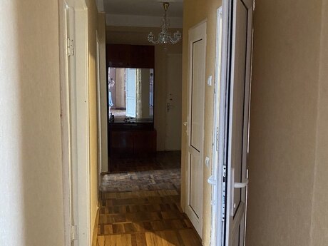 Elmlər Akademiyasında 3 otaqlı köhnə tikili mənzil satılır, 92 m², 250 000 AZN, şəkil 3 / 5